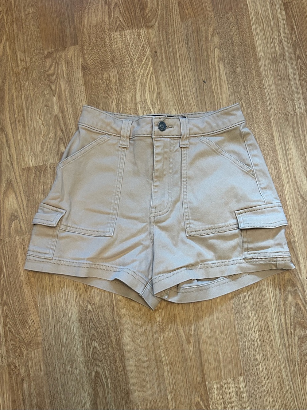 Y2K Cargo Pocket Women’s Shorts